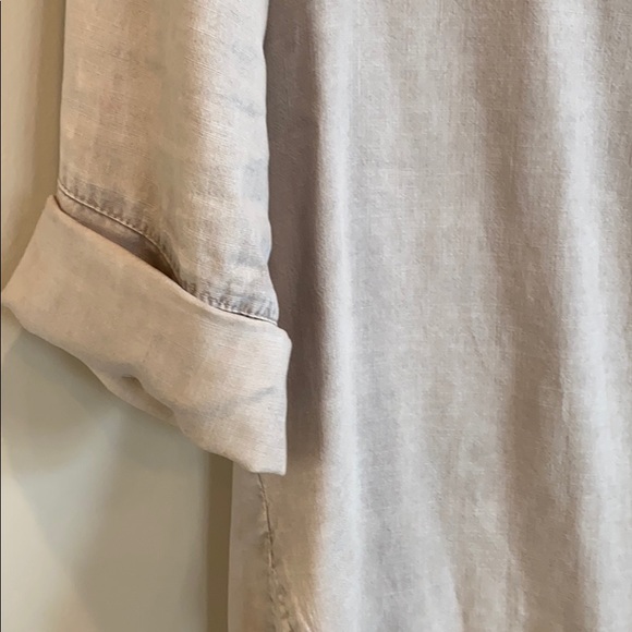 Bella Dahl Taupe Shirt Size Large - Picture 4 of 6